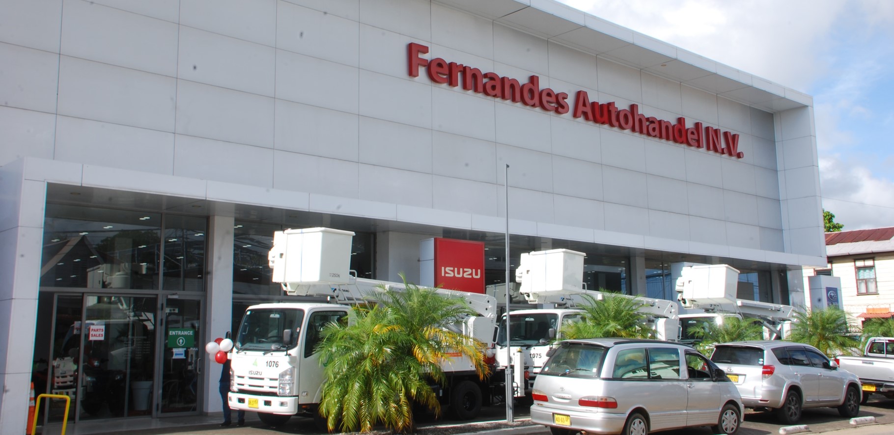 EBS 3 NIEUWE BAKWAGENS RIJKER