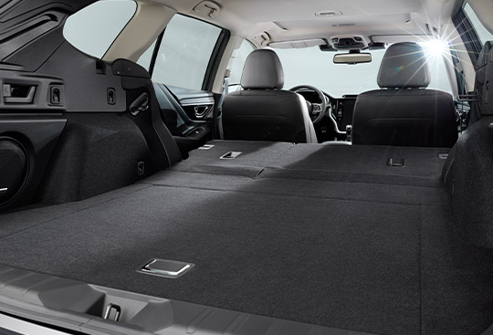 60/40-split Folding Rear Seats [HIDDEN]